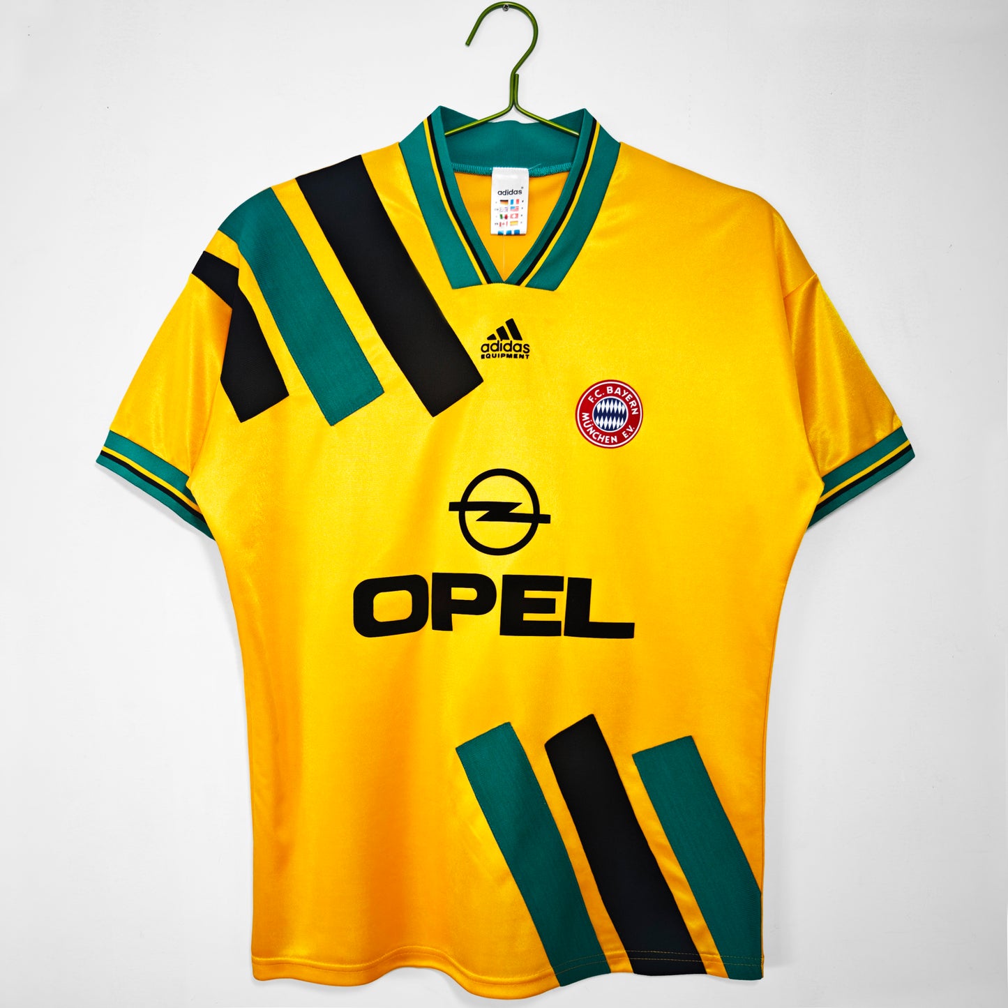 93/94 Bayern München Away Retro