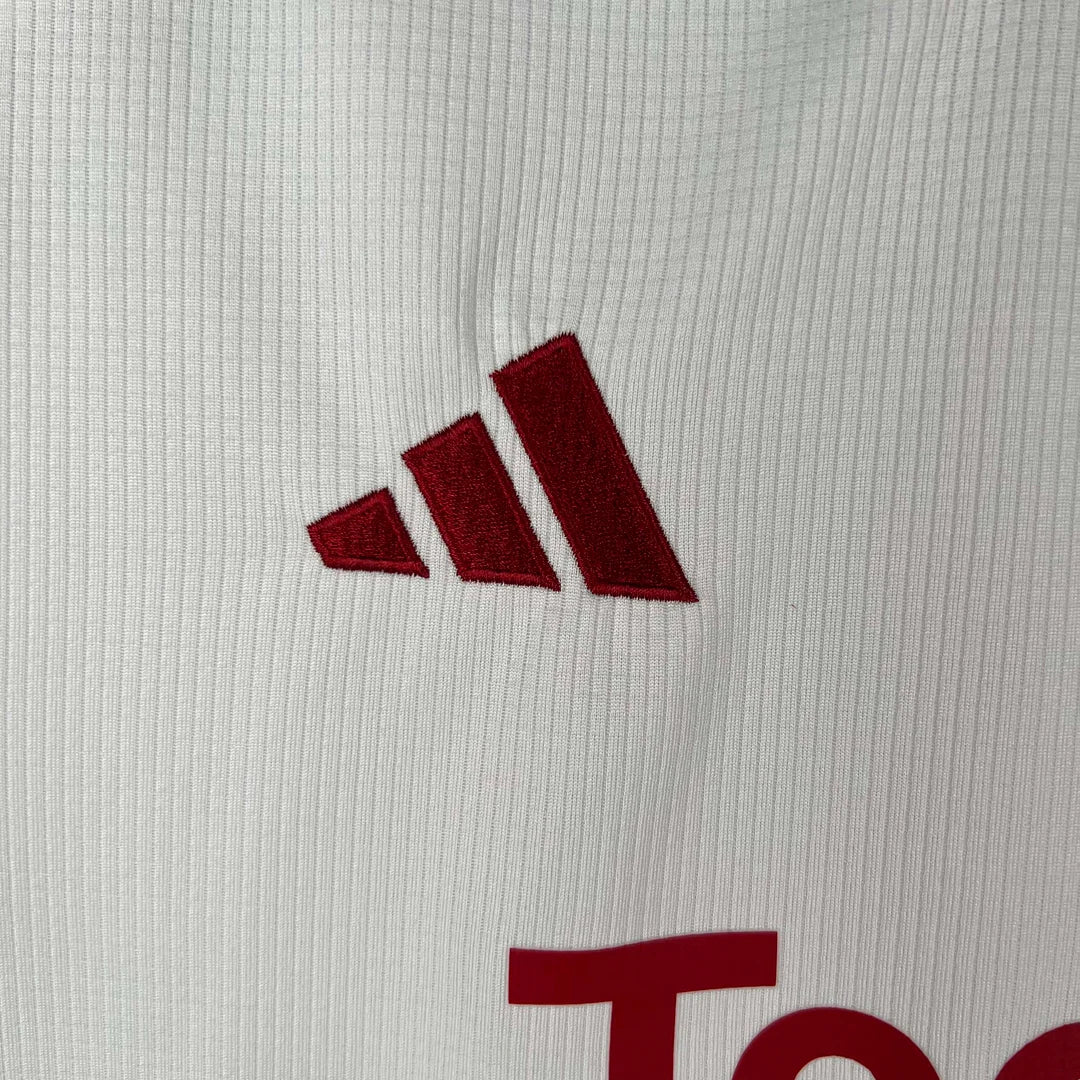 23/24 Manchester United Third Away