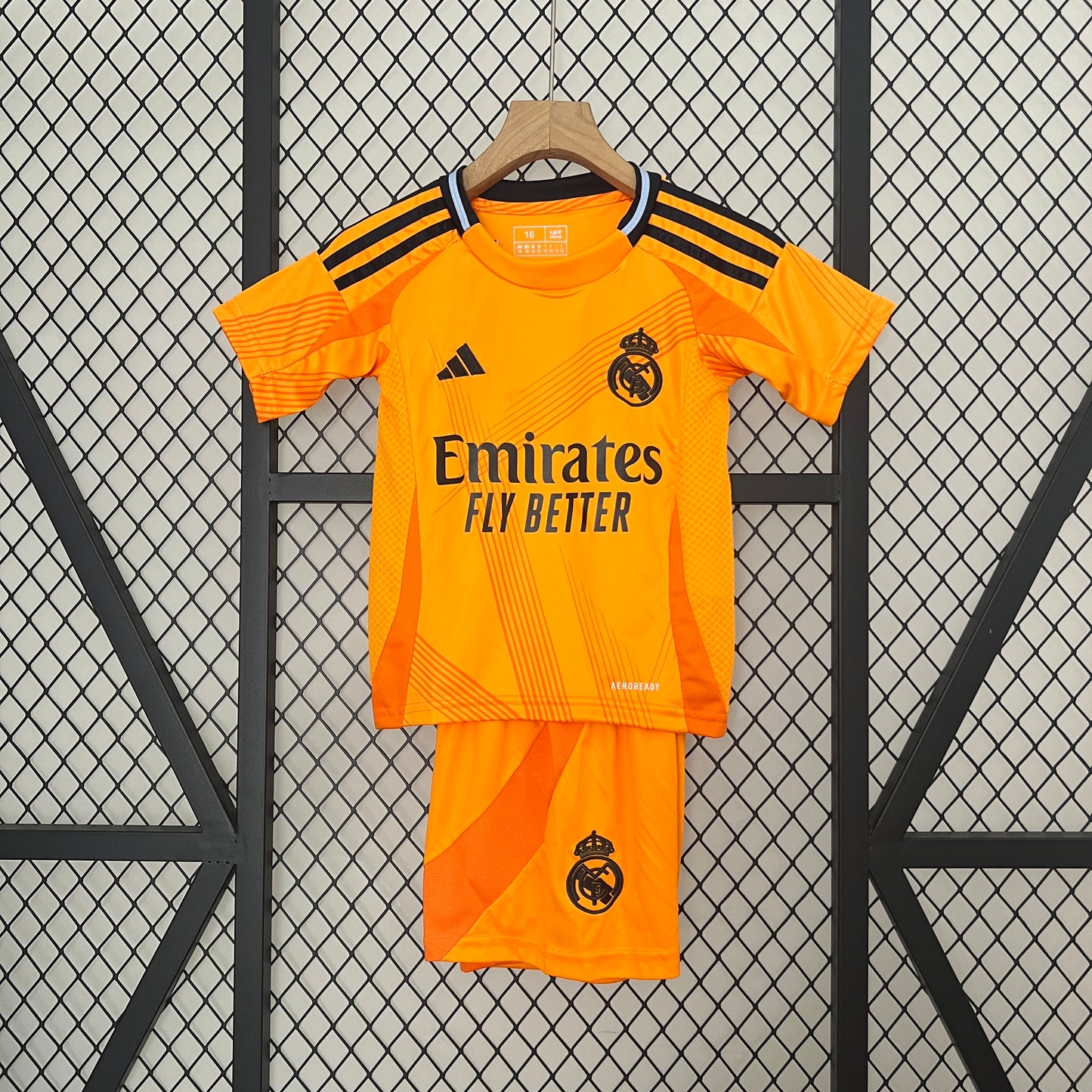 24/25 Real Madrid Away kids