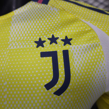 24/25 Juventus Away Player Edition