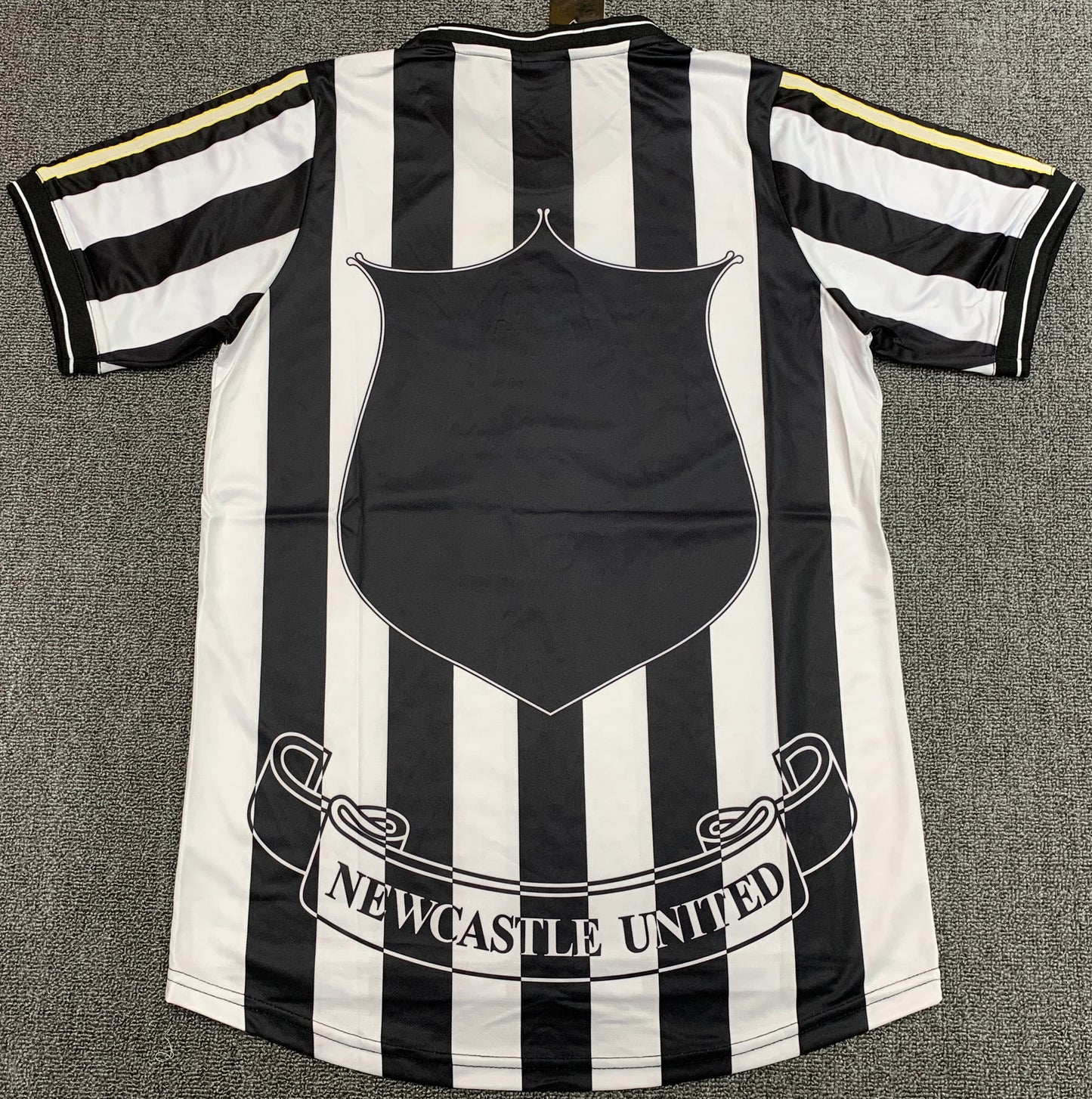 97/98 Newcastle Home Retro