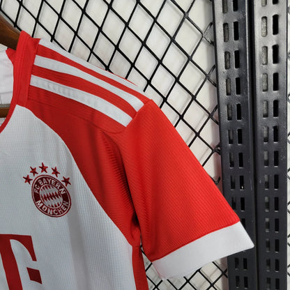 23/24 Bayern München Home Kids
