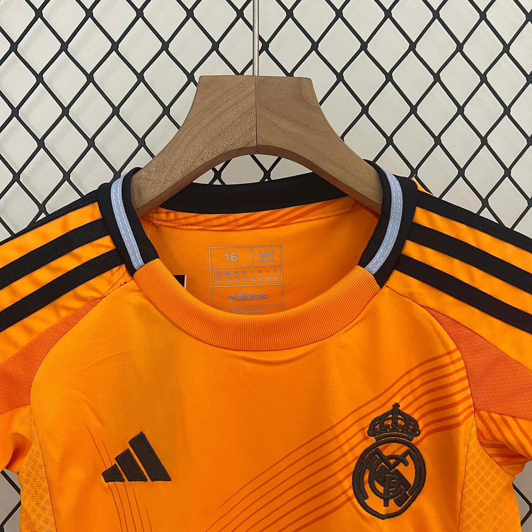 24/25 Real Madrid Away kids