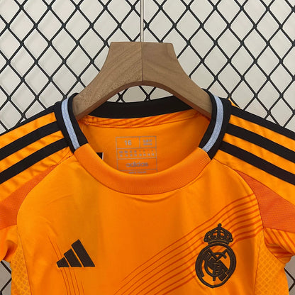 24/25 Real Madrid Away kids